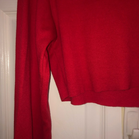 Long-sleeve turtle neck crop top - Picture 4 of 5